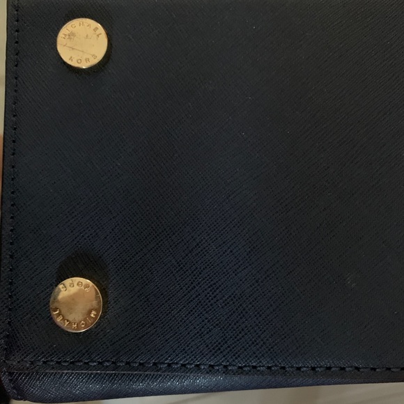 Michael Kors | Selma Satchel - Picture 4 of 9